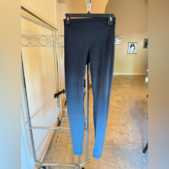 Lululemon Blue Ombre Leggings - Picture 1 of 2